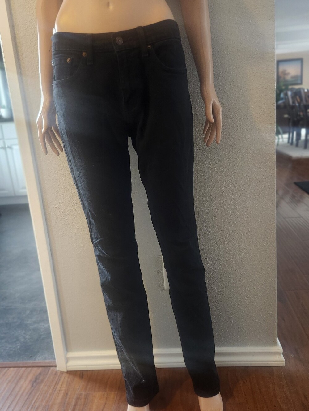 Mens black Levi Jeans Regular Size 31 X 32